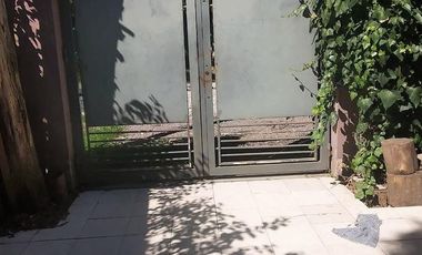 Casa 4 amb. con jardín - Altos Del Pilar