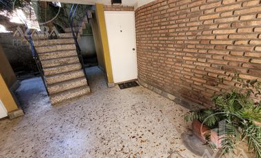 Oficina 1 ambiente con baño, planta baja ¡Excelente ubicación!