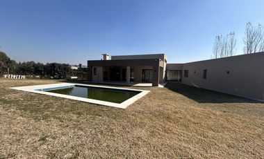 Casa en venta en San Matias, Área 1