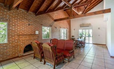 Casa en venta - 5 habitaciones 4 baños - patio pileta - 720 mts2- Canning (E. Echeverria)