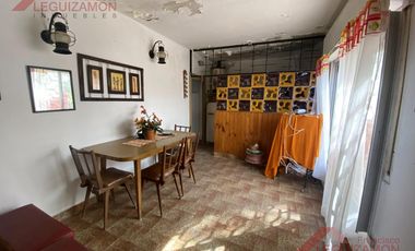 VENTA URGENTE EN BLOCK- DOCUMENTACION AL DIA - OPORTUNIDAD - CASA MULTIFAMILIAR