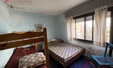 VENTA URGENTE EN BLOCK- DOCUMENTACION AL DIA - OPORTUNIDAD - CASA MULTIFAMILIAR