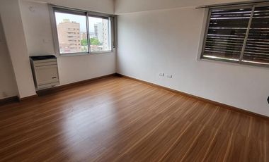 ALQUILER departamento 3 dormitorios, en centro de Neuquén Capital