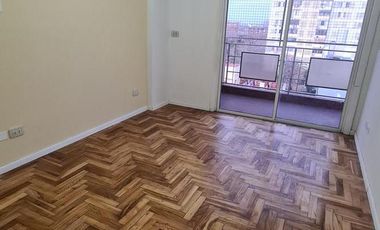 Oportunidad - Departamento  3 ambientes - Piso alto- Remedios De Escalada