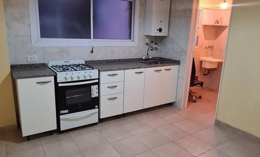 Oportunidad - Departamento  3 ambientes - Piso alto- Remedios De Escalada