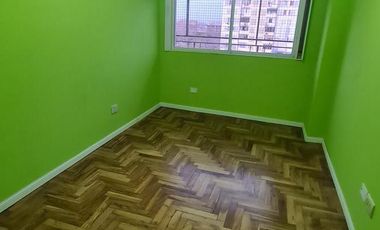Oportunidad - Departamento  3 ambientes - Piso alto- Remedios De Escalada