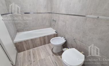 Oportunidad - Departamento  3 ambientes - Piso alto- Remedios De Escalada
