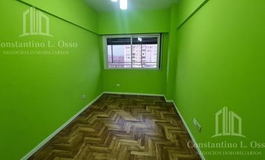 Oportunidad - Departamento  3 ambientes - Piso alto- Remedios De Escalada