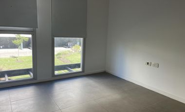 Duplex en el Barrio Islas del golf. Complejo La Mansa. Nordelta