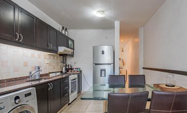 PH en  venta 3 ambientes al frente con Jardin y pileta.