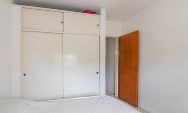 PH en  venta 3 ambientes al frente con Jardin y pileta.
