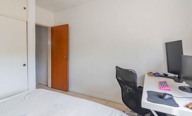 PH en  venta 3 ambientes al frente con Jardin y pileta.