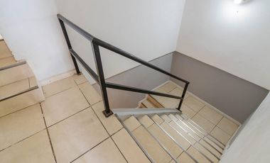 PH en  venta 3 ambientes al frente con Jardin y pileta.