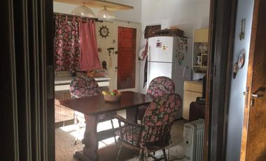 Casa en venta - 2 Dormitorios 2 Baños - Cochera - 383Mts2 - Ituzaingó