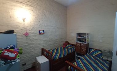 CHALET SOBRE LOTE DE 460 M2 - APTO CREDITO