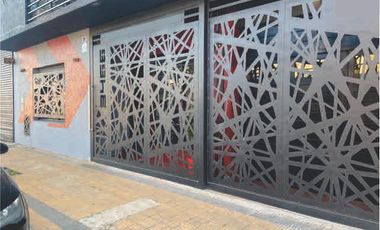 Casa en venta - 3 Dormitorios 2 Baños - 200Mts2 - Berisso