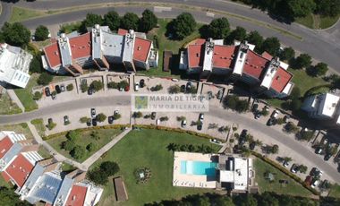 Departamento cuatro ambientes en venta, Santa Barbara, Complejo Pradera