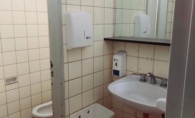 VENTA OFICINA PISO COMPLETO en MICROCENTRO