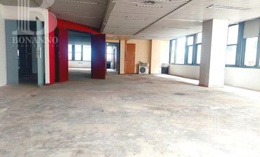VENTA OFICINA PISO COMPLETO en MICROCENTRO