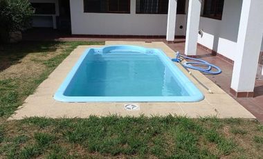 Casa en venta - 4 Dormitorios 2 Baños - Cochera - 312Mts2 - Venado Tuerto, General López, Santa Fe
