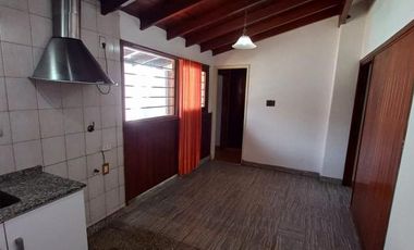 Casa en venta - 4 Dormitorios 2 Baños - Cochera - 312Mts2 - Venado Tuerto, General López, Santa Fe