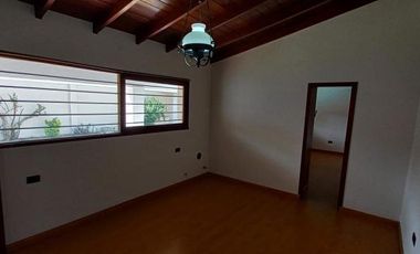 Casa en venta - 4 Dormitorios 2 Baños - Cochera - 312Mts2 - Venado Tuerto, General López, Santa Fe