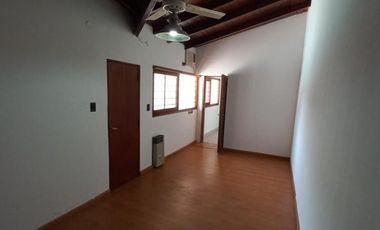 Casa en venta - 4 Dormitorios 2 Baños - Cochera - 312Mts2 - Venado Tuerto, General López, Santa Fe