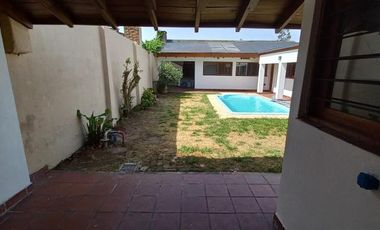 Casa en venta - 4 Dormitorios 2 Baños - Cochera - 312Mts2 - Venado Tuerto, General López, Santa Fe