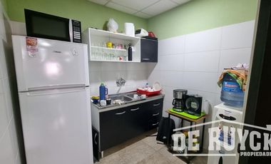 Local + galpon y oficinas