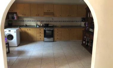 Casas y galpón en venta - 2 dormitorios 1 baño c/u - 350 mts2 - Boulogne