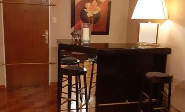 Departamento tipo piso cuatro ambientes con cochera a la venta en Avellaneda Centro