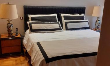 Departamento tipo piso cuatro ambientes con cochera a la venta en Avellaneda Centro