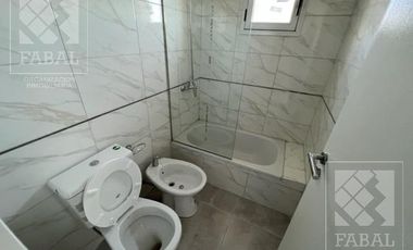 Casa venta Confluencia Rural, 3 dormitorios (suite), 3 baños, 2 cocheras y jardín