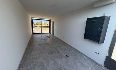 Casa venta Confluencia Rural, 3 dormitorios (suite), 3 baños, 2 cocheras y jardín