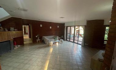 Casa en venta - 8 Dormitorios 6 Baños - Cochera - 1.200Mts2 - Pilar