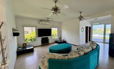 VENTA CASA SAN SEBASTIAN AREA 10 A LA LAGUNA