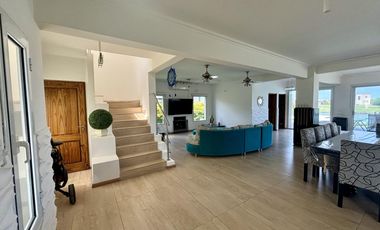 VENTA CASA SAN SEBASTIAN AREA 10 A LA LAGUNA