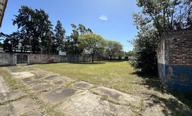 3 lotes juntos o separados. 1470m2