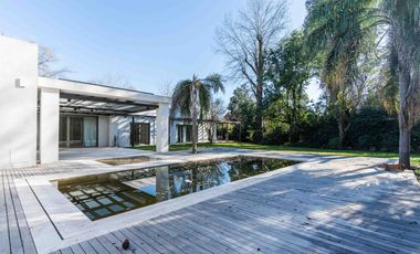 Casa en venta en Highland Park a estrenar por el reconocido arquitecto Pablo Sanchez Elias!!!