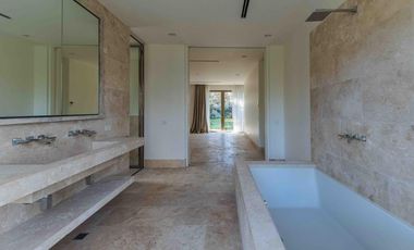Casa en venta en Highland Park a estrenar por el reconocido arquitecto Pablo Sanchez Elias!!!
