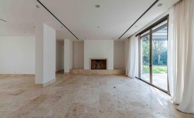 Casa en venta en Highland Park a estrenar por el reconocido arquitecto Pablo Sanchez Elias!!!