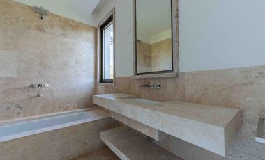 Casa en venta en Highland Park a estrenar por el reconocido arquitecto Pablo Sanchez Elias!!!
