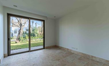Casa en venta en Highland Park a estrenar por el reconocido arquitecto Pablo Sanchez Elias!!!
