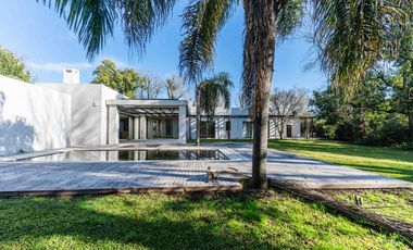 Casa en venta en Highland Park a estrenar por el reconocido arquitecto Pablo Sanchez Elias!!!