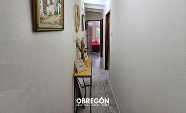 Casa en alquiler para 6 personas en zona residencial de Pinamar con jacuzzi