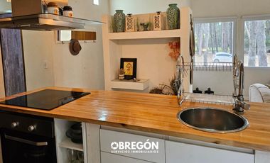 Casa en alquiler para 6 personas en zona residencial de Pinamar con jacuzzi
