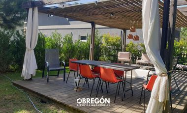 Casa en alquiler para 6 personas en zona residencial de Pinamar con jacuzzi