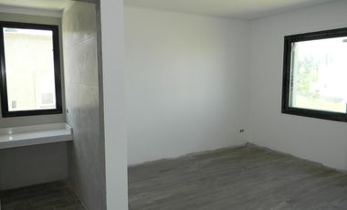 Casa a estrebar en  Vila Marina II lote interno