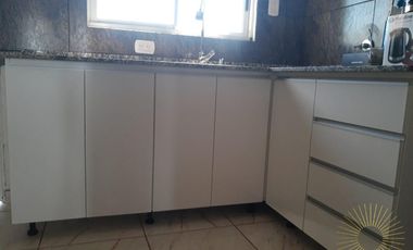 Bella casa, nueva y con amplio terreno en  San Benito-  E. R