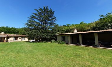 Descubre tu hogar ideal en La Araucaria? Venta quinta- Lobos